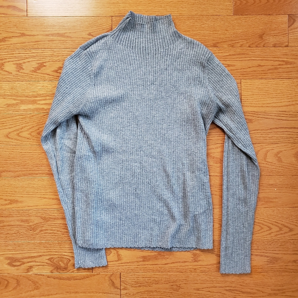 Uniqlo mock neck long sleeve